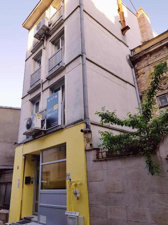 Sleep Inn Hostel Bucharest Exterior photo