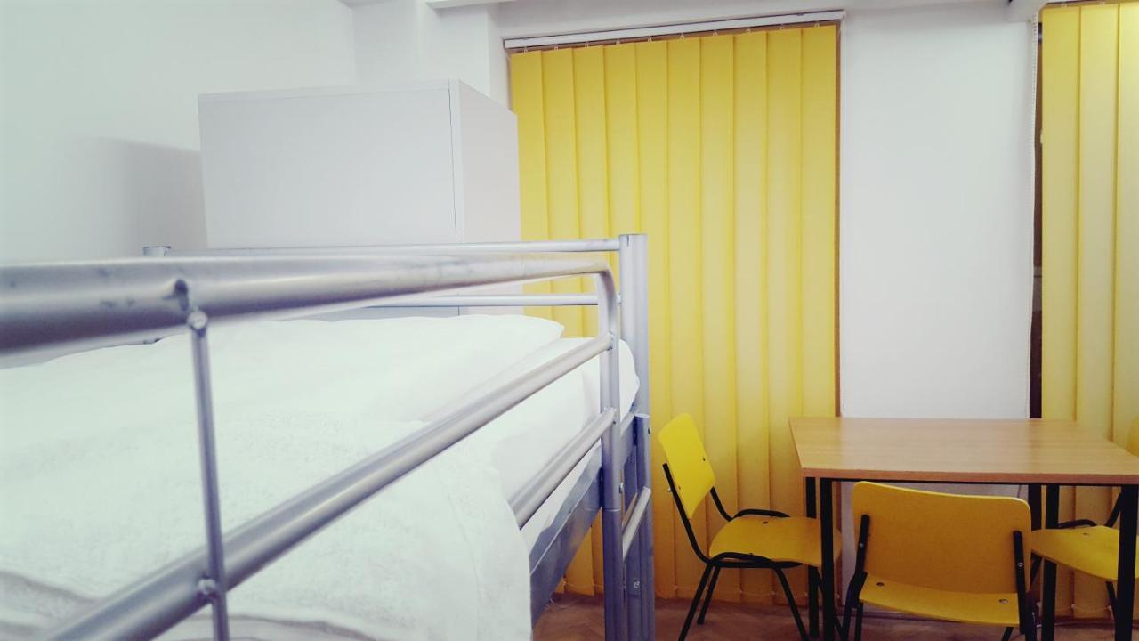 Sleep Inn Hostel Bucharest Exterior photo